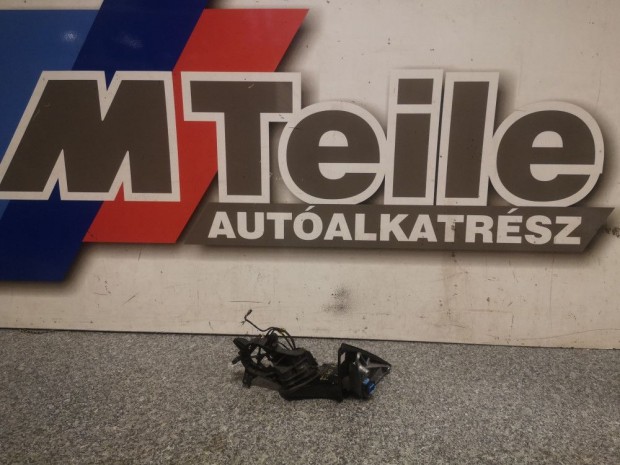 [GY�RI BONTOTT] BMW - VISSZAPILLANT� T�K�R V�Z | F40 / 1-ES |